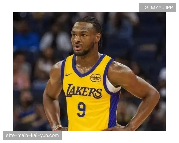 湖人替补阵容接管下半场，布朗尼等新人展现轮换价值