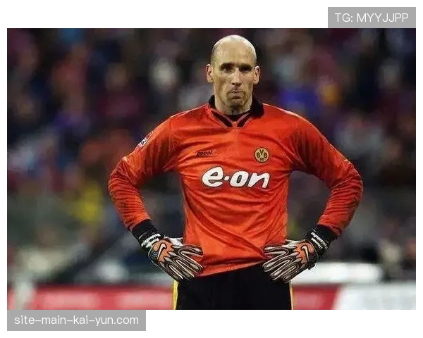 法兰克福门将格拉尔肌肉挫伤 门将位置连续伤病打击球队